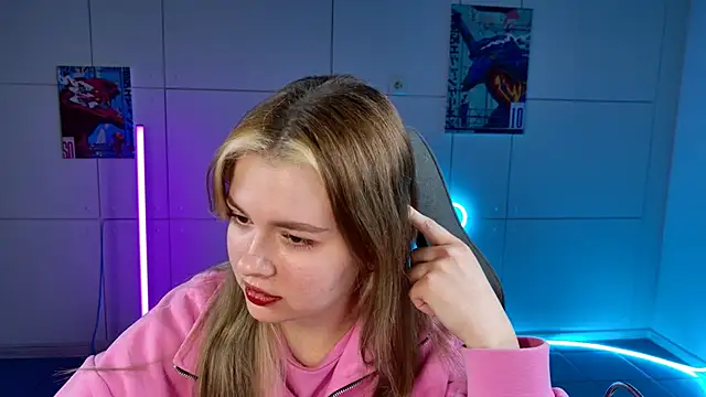 HaleySun online show from September 2025 09:03:02 AM