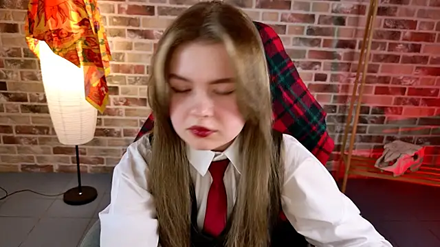 HaleySun online show from October 2025 01:09:01 PM