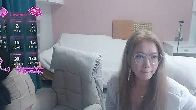 Snapshot of redrose520 chatting on March 2026 12:29:01 PM redrose520 online show from March 2026 12:29:01 PM