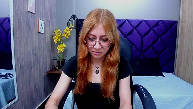 Snapshot of ChloeCampbell03 chatting on September 2025 01:15:02 PM ChloeCampbell03 online show from September 2025 01:15:02 PM