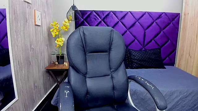 Snapshot of ChloeCampbell03 chatting on September 2025 01:04:01 PM ChloeCampbell03 online show from September 2025 01:04:01 PM