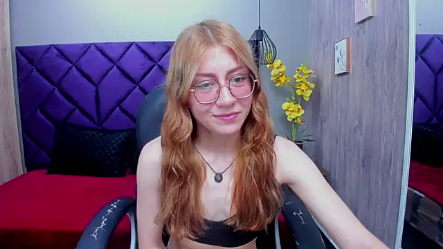 Snapshot of ChloeCampbell03 chatting on October 2025 12:57:02 PM ChloeCampbell03 online show from October 2025 12:57:02 PM