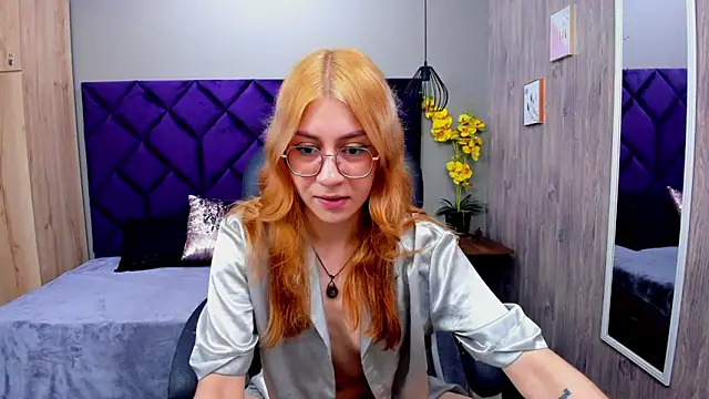 Snapshot of ChloeCampbell03 chatting on November 2025 12:48:01 PM ChloeCampbell03 online show from November 2025 12:48:01 PM