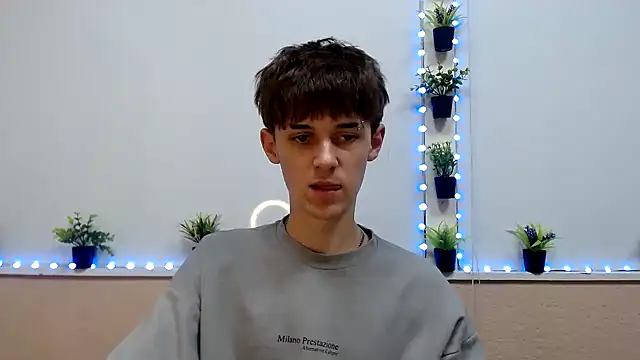 Snapshot of Hoot_Dude_ chatting on November 2025 01:55:01 PM Hoot Dude online show from November 2025 01:55:01 PM