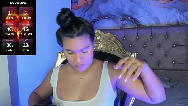 Snapshot of Tamara_Johnss_ chatting on October 2025 03:07:02 AM Tamara Johnss online show from October 2025 03:07:02 AM