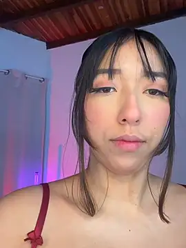 emily  walker online show from May 2026 03:33:01 AM