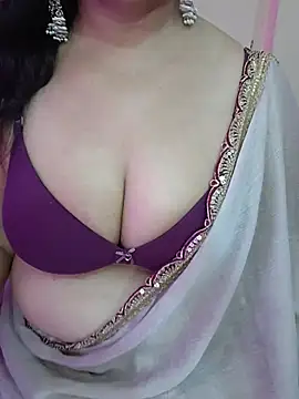 Snapshot of Sakshi-11 chatting on July 2026 11:31:01 PM Sakshi-11 online show from July 2026 11:31:01 PM