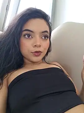 AriaBelles online show from October 2025 06:20:01 PM