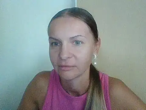 Snapshot of Domiraya chatting on October 2025 02:01:01 PM Domiraya online show from October 2025 02:01:01 PM