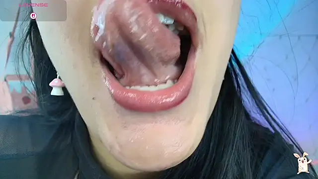 Snapshot of Hinata_21_ chatting on October 2025 01:29:02 PM Hinata 21 online show from October 2025 01:29:02 PM