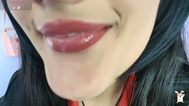 Snapshot of Hinata_21_ chatting on November 2025 08:46:02 PM Hinata 21 online show from November 2025 08:46:02 PM