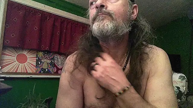 HippieDad333 online show from March 2026 12:06:01 AM