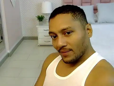 Snapshot of Max_Rivers chatting on September 2025 09:20:01 PM Max Rivers online show from September 2025 09:20:01 PM