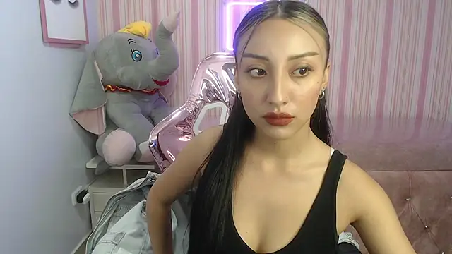 Branndy ch online show from October 2025 04:25:02 PM