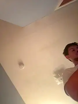 juanjR11 online show from November 2025 03:28:01 AM