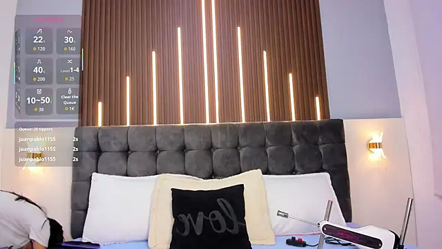 Nathaly  Rosse online show from October 2025 03:53:02 AM