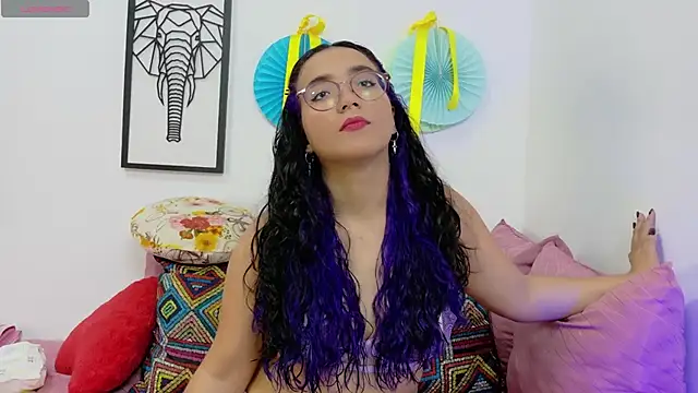 LucyDerby online show from October 2025 09:56:01 PM