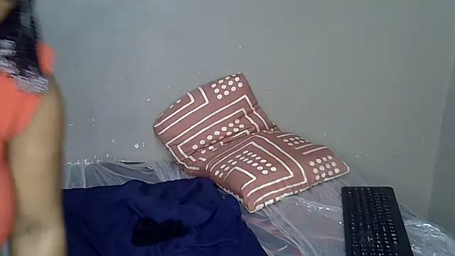 Bellabootie online show from November 2025 07:07:02 PM