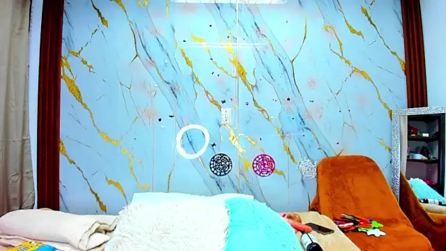 Annie Evenss online show from November 2025 08:31:01 PM