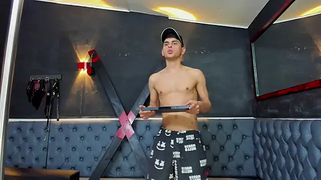 liam coleman25 online show from November 2025 04:55:01 AM