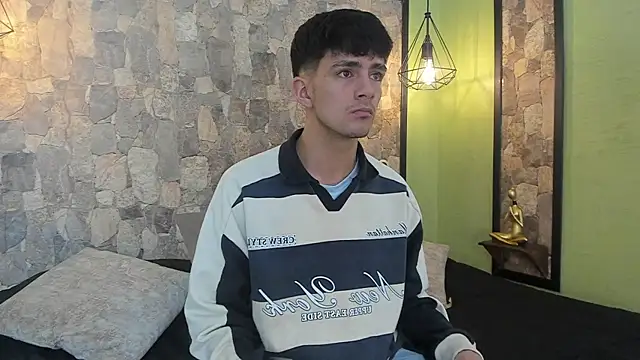 Snapshot of Axel_Draven chatting on October 2025 11:14:02 AM Axel Draven online show from October 2025 11:14:02 AM