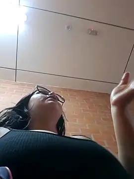 Snapshot of carly_crazy_student chatting on September 2025 09:52:02 PM carly crazy student online show from September 2025 09:52:02 PM