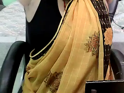 BABITA KUMARII online show from May 2026 05:31:02 PM