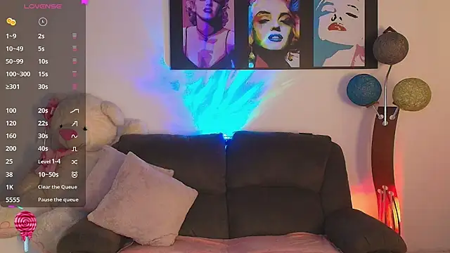 kloe28 online show from April 2026 03:42:01 AM