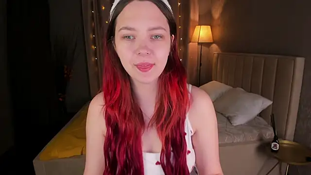 Monica  Queen online show from November 2025 11:59:02 PM