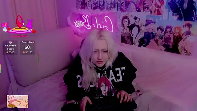 JuliaSharkk online show from January 2026 07:32:01 AM