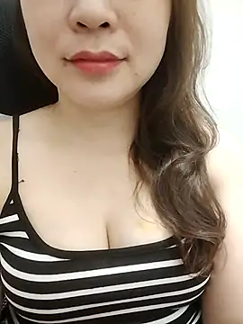 Girl Shy2000 online show from April 2026 11:06:01 PM