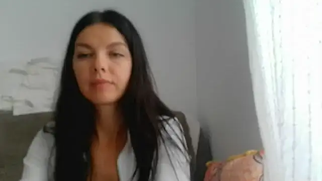 Lorivell online show from October 2025 02:19:01 PM