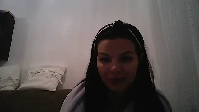 Snapshot of Lorivell chatting on November 2025 07:49:02 PM Lorivell online show from November 2025 07:49:02 PM