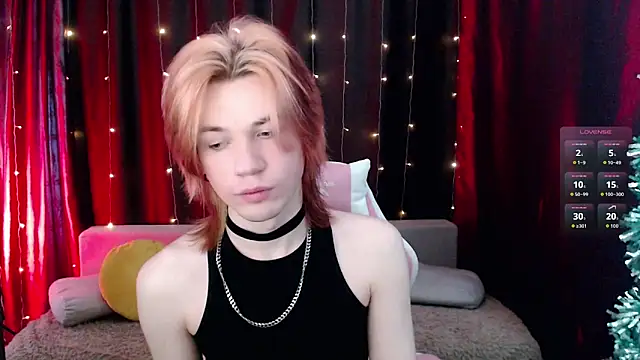 Snapshot of evan_reinhart chatting on February 2026 10:45:01 AM evan reinhart online show from February 2026 10:45:01 AM