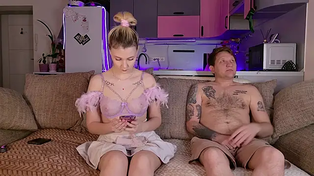 Snapshot of Crystal_Neko chatting on March 2026 10:37:02 PM Crystal Neko online show from March 2026 10:37:02 PM