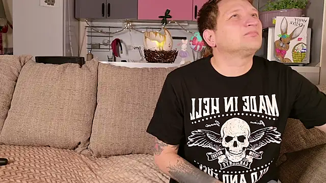 Snapshot of Crystal_Neko chatting on March 2026 09:48:01 PM Crystal Neko online show from March 2026 09:48:01 PM