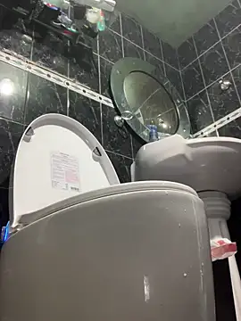 Moisesjrtapia online show from April 2026 10:09:02 AM