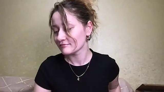 Veyriona online show from November 2025 05:33:02 PM