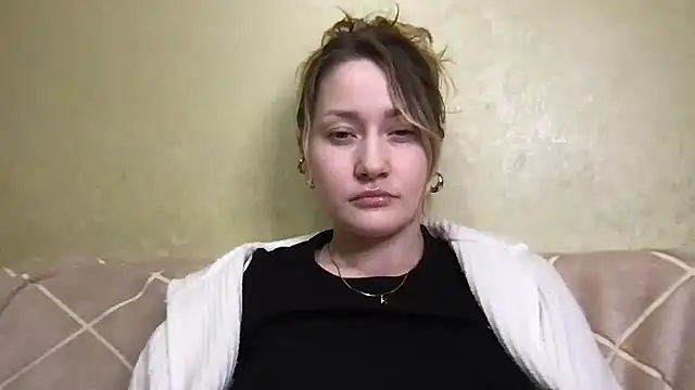 Veyriona online show from November 2025 03:28:02 PM