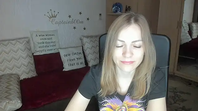 Tiffany Bates online show from November 2025 04:11:02 AM