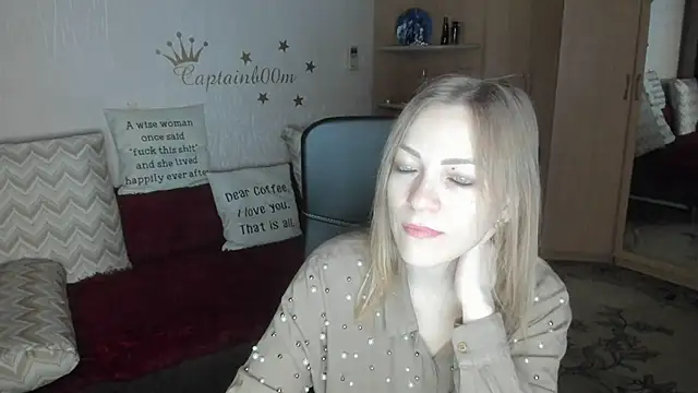 Tiffany Bates online show from November 2025 03:45:02 AM