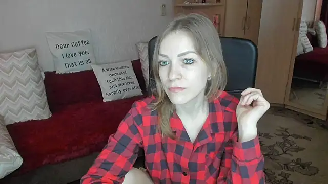 Snapshot of Tiffany_Bates chatting on April 2026 11:19:01 AM Tiffany Bates online show from April 2026 11:19:01 AM