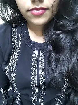 Snapshot of Miss_Rose__ chatting on October 2025 09:14:01 PM Miss Rose online show from October 2025 09:14:01 PM