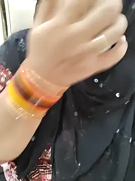 Snapshot of Miss_Rose__ chatting on October 2025 05:50:02 PM Miss Rose online show from October 2025 05:50:02 PM