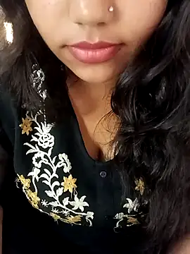 Snapshot of Miss_Rose__ chatting on October 2025 06:15:01 AM Miss Rose online show from October 2025 06:15:01 AM