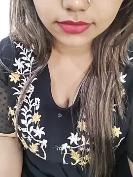 Snapshot of Miss_Rose__ chatting on November 2025 04:43:02 AM Miss Rose online show from November 2025 04:43:02 AM