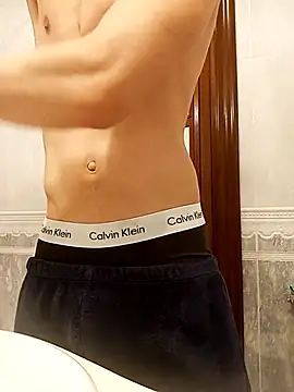 ruiiizz online show from March 2026 03:26:01 PM