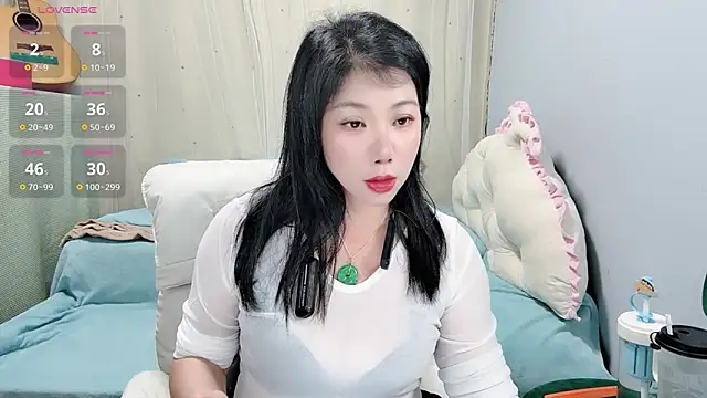Snapshot of Huanhuan- chatting on October 2025 02:15:02 PM Huanhuan- online show from October 2025 02:15:02 PM