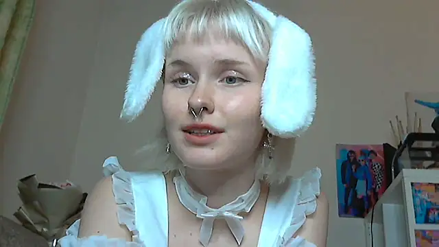 Snapshot of Paradoxy_ chatting on October 2025 08:30:02 PM Paradoxy online show from October 2025 08:30:02 PM