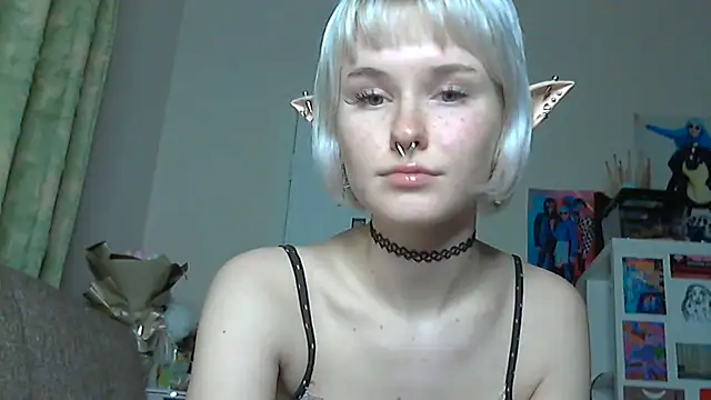 Snapshot of Paradoxy_ chatting on December 2025 08:29:01 PM Paradoxy online show from December 2025 08:29:01 PM